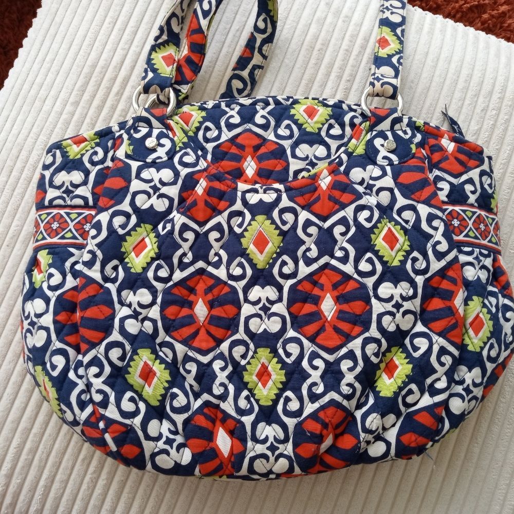 Vera Bradley Tote - Sun Valley Retired  -Also Have The Wallet. See Other Listing